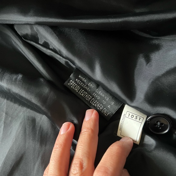 Vintage Real Leather Jacket - Picture 3 of 11